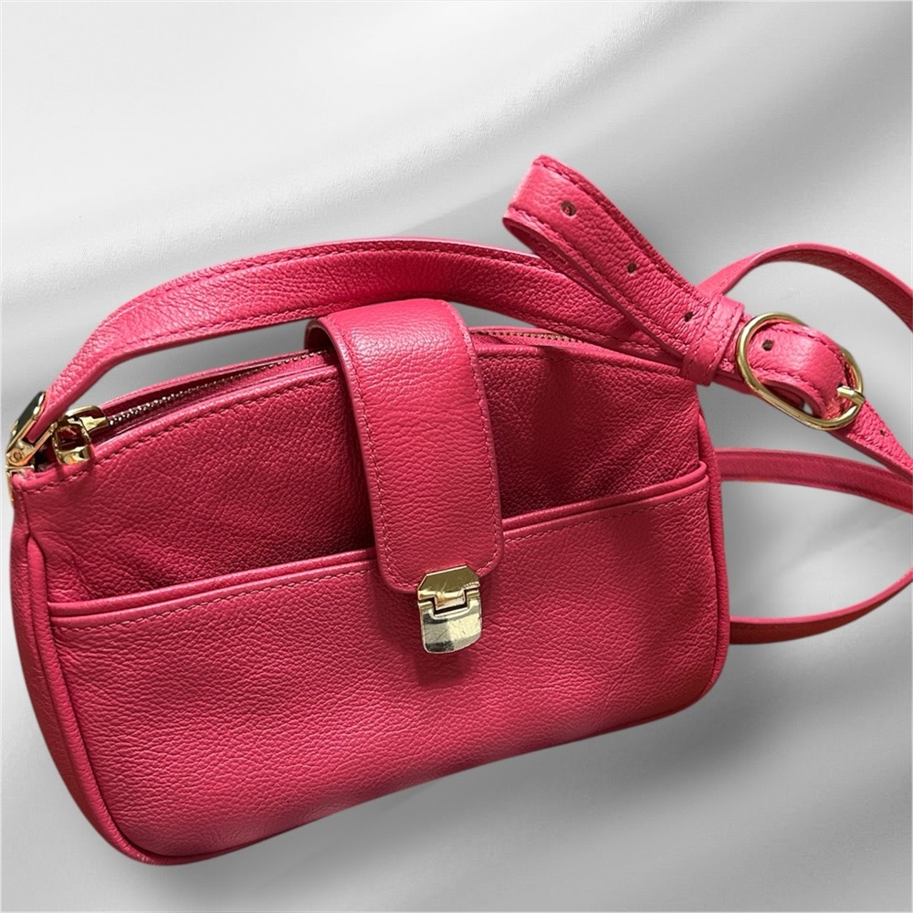 💜Half Off💜 Talbots Pink Leather Shoulder Bag EUC
Approx 9”X 6” x 2 1/2”